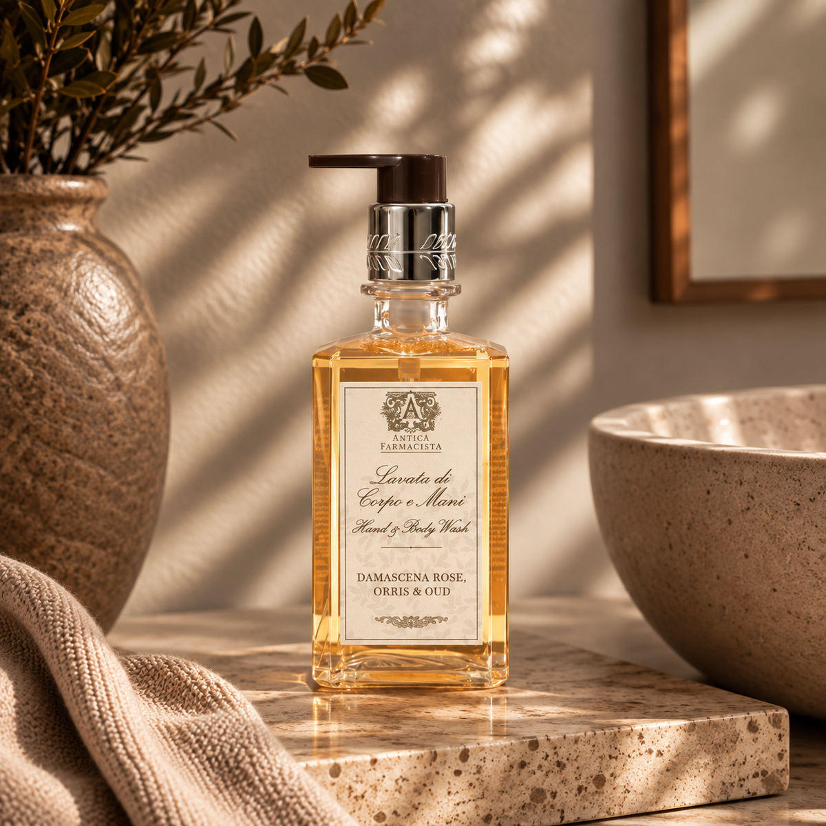 Damascena Rose Orris And Oud Hand & Body Wash | Details Panamá