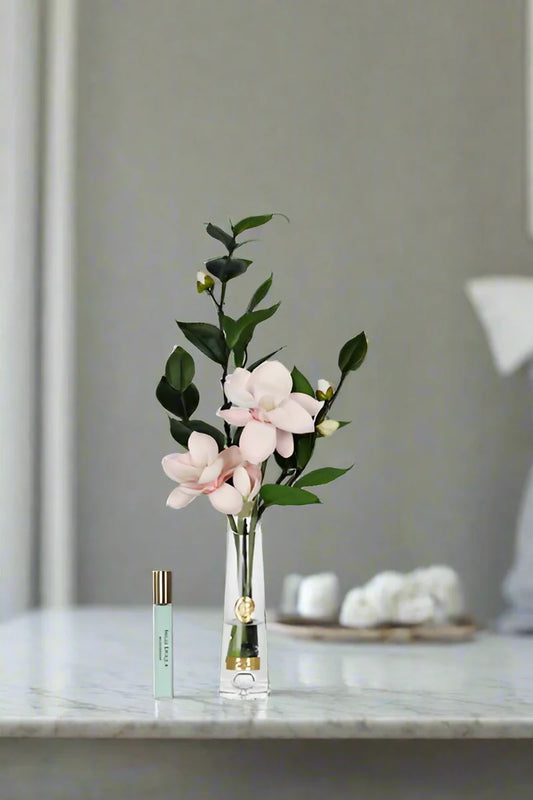 Summer Magnolias - White & Gold