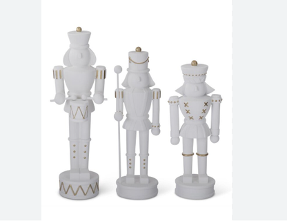 White Resin Nutcrackers | Details Panamá