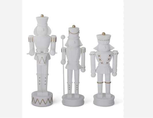 White Resin Nutcrackers | Details Panamá