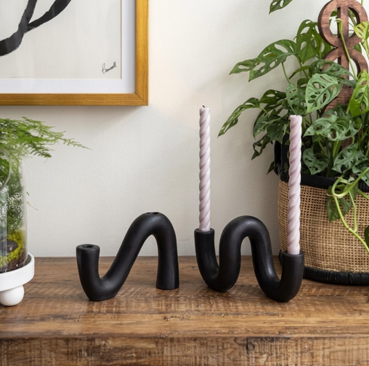 Xavier Candle Holder Medidas: 9.75¨X4¨X5.75¨ pulg
