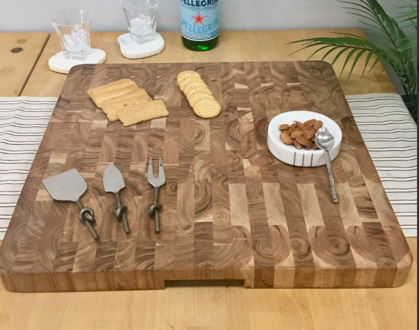 Natural Woodgrain Cutting Board