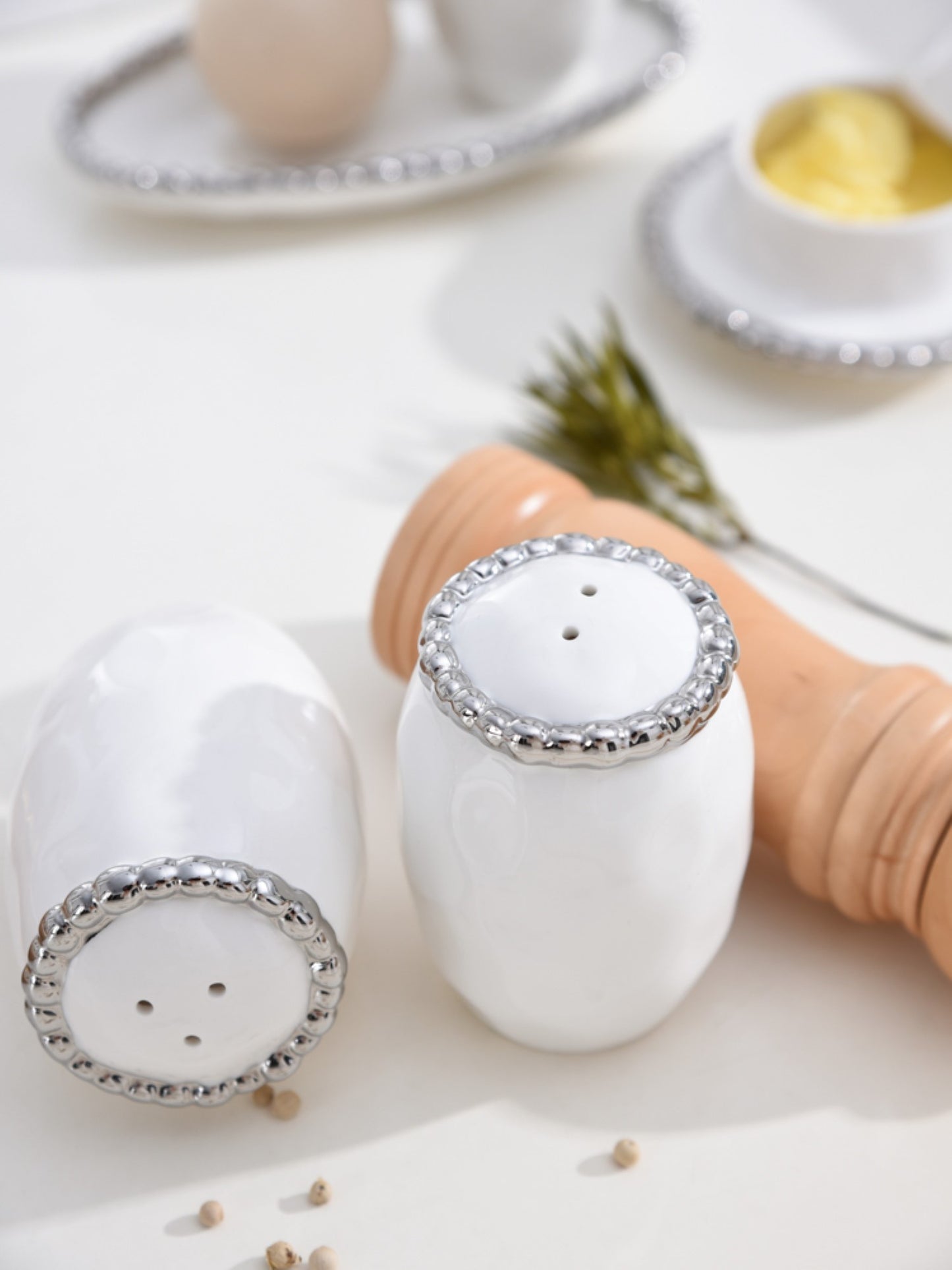 CER-White Salt And Pepper Shakers