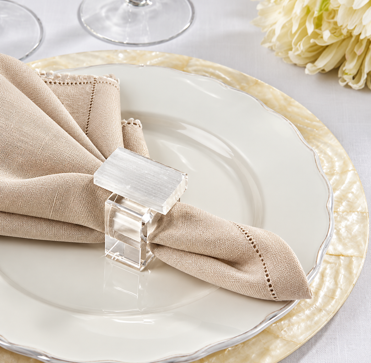 Selenite Napkin Ring | Details Panamá