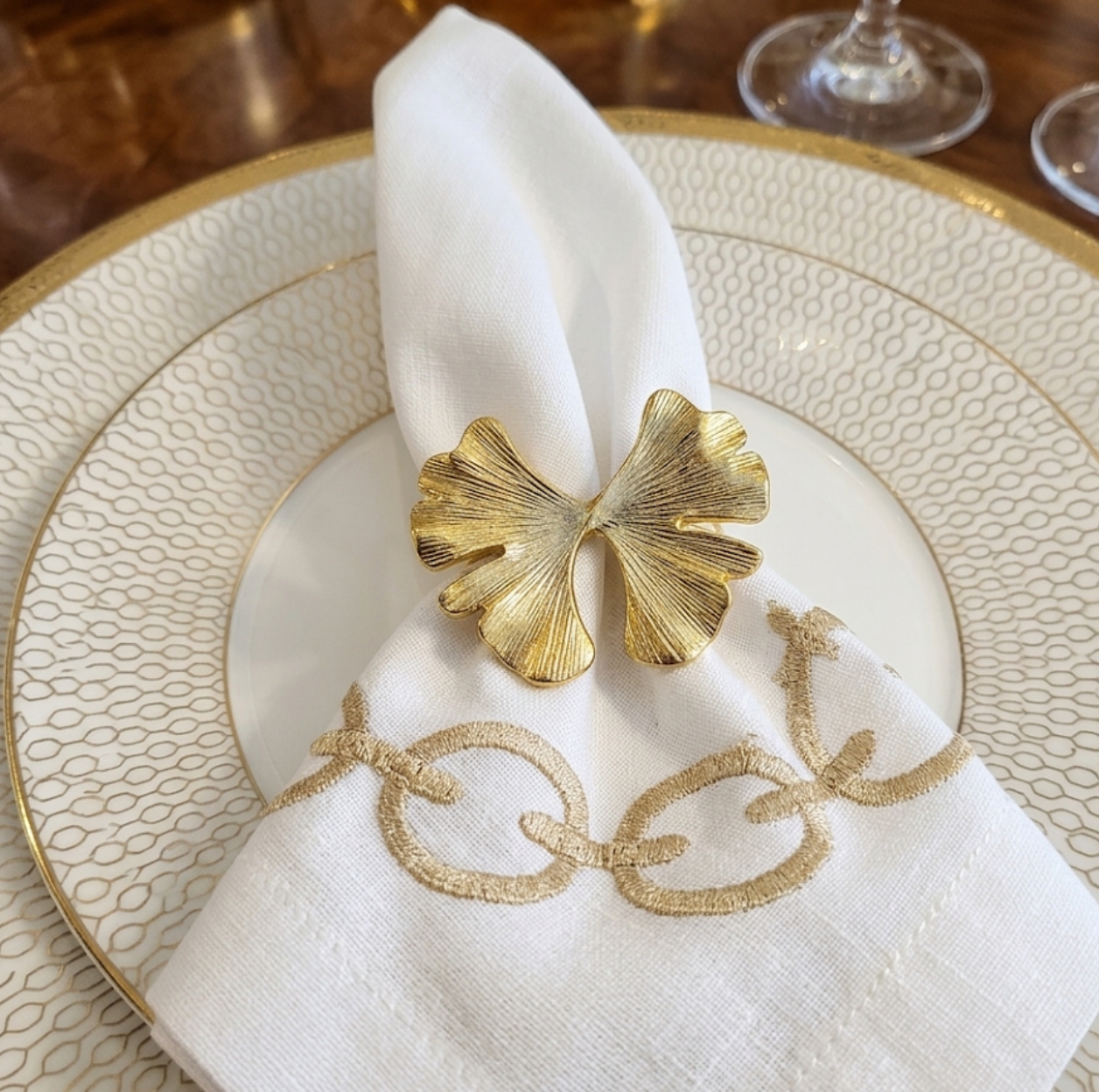 Gold Bow Napkin Ring