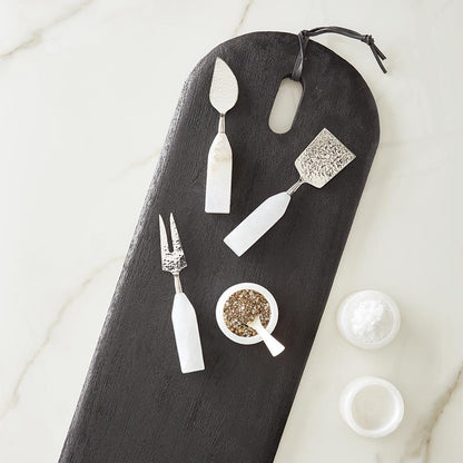 Alabaster Cheese Knives | Details Panamá