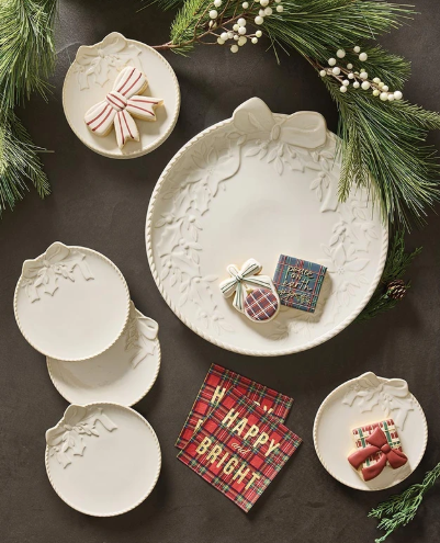 Ceramic Wreath Entertaining Set