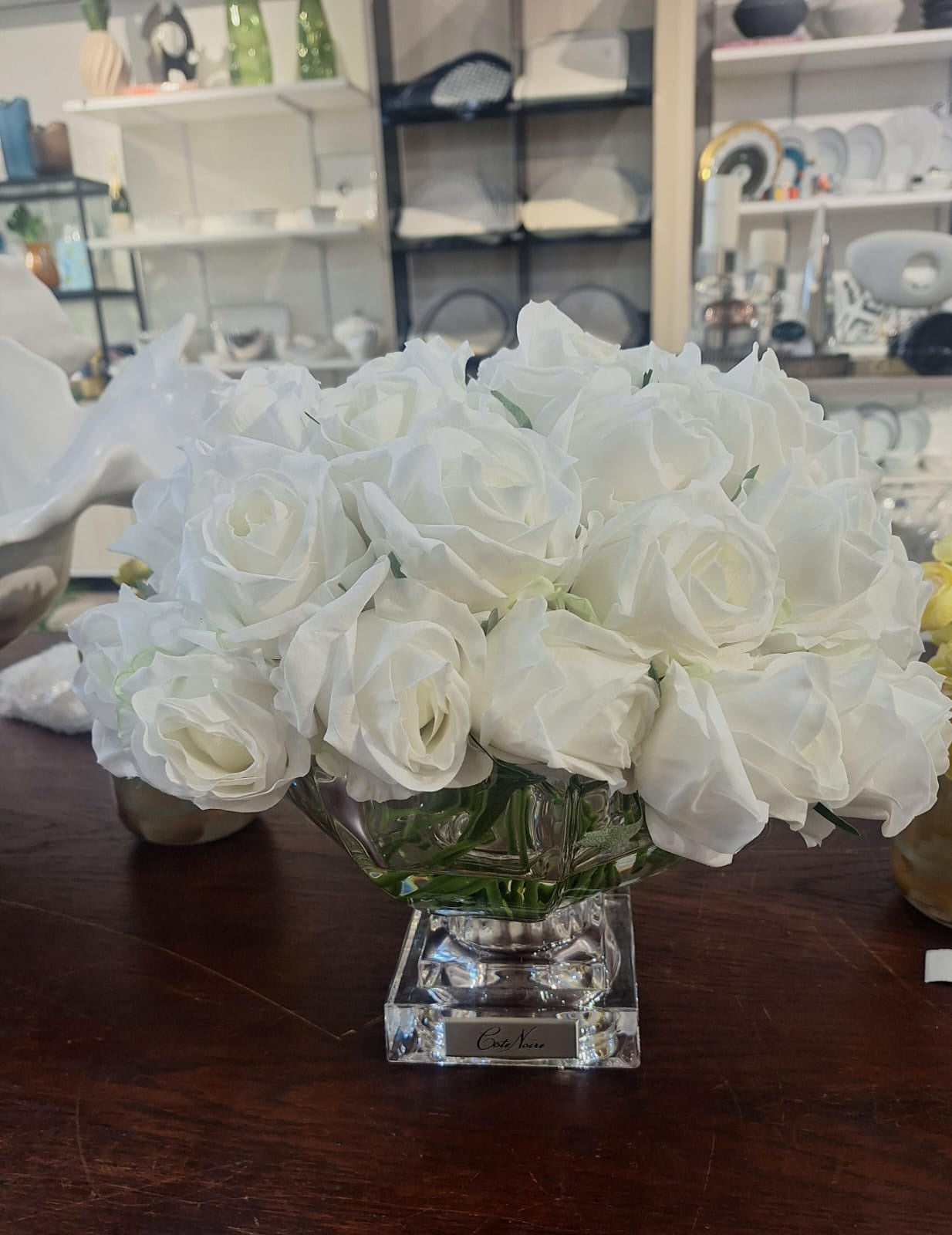 Centerpiece Bouquet - Ivory White