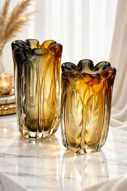 Numa Vases