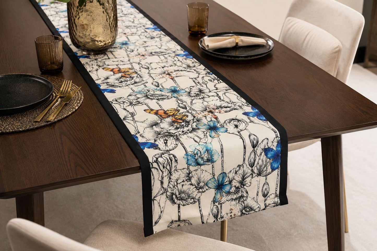Metamorfosis Tablecloth