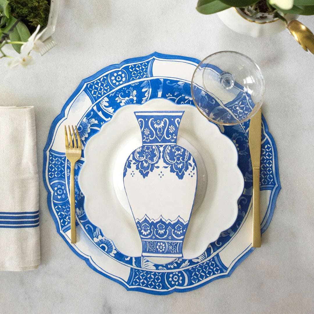 Blue China Vase Table Accent | Details Panamá