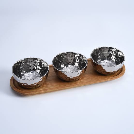 WB-019 Porcelain Bowls On Acacia Wood Tray S/3 | Details Panamá