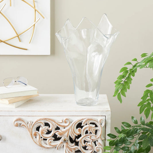 Glass Floral Tulip Vases | Details Panamá