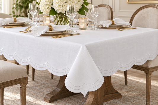 Linen Look 3 Layers Scalloped Edge Tablecloths | Details Panamá