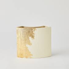 Splashy Gold Vases | Details Panamá