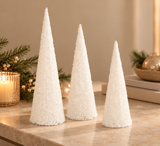 White Wire Cone Trees | Details Panamá
